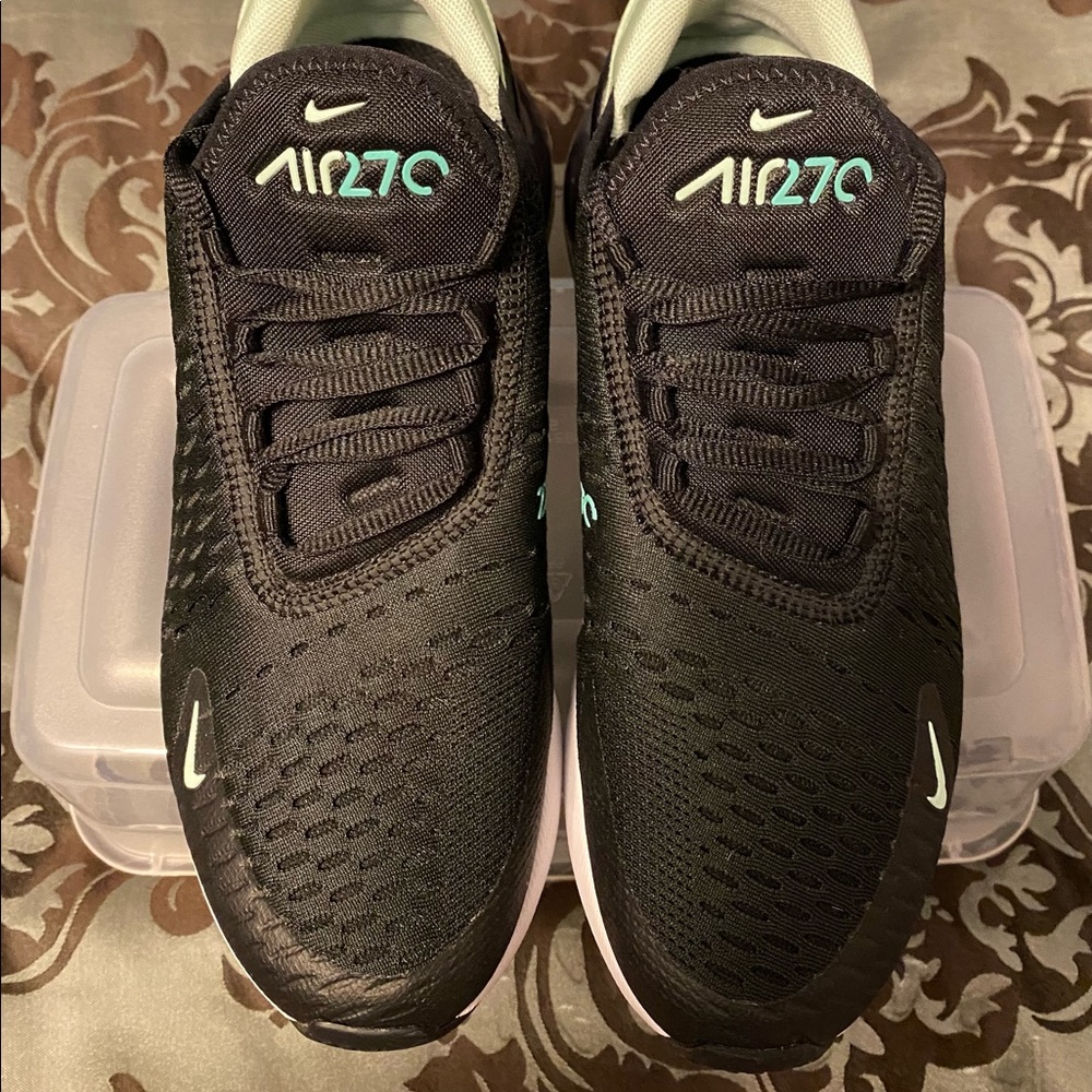 Nike Air Max 270